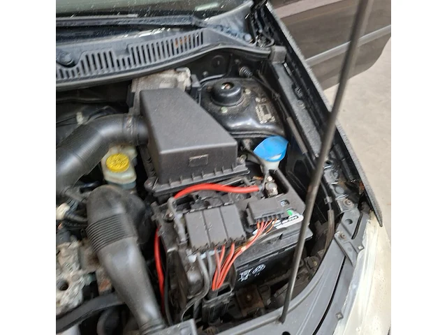 Personenauto, volkswagen, polo, 1.2 trendline, 2006 - afbeelding 35 van  45