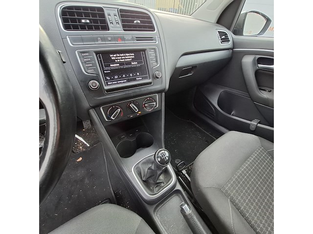 Personenauto, volkswagen, polo 1.2 tsi comfortline, 2017 - afbeelding 31 van  47