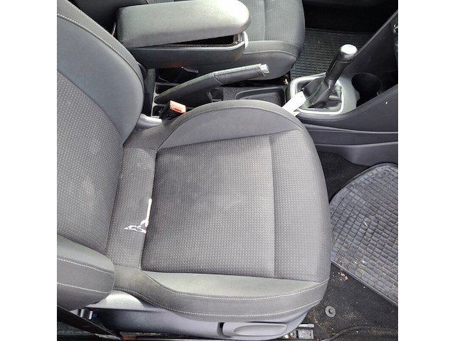 Personenauto, volkswagen, polo, 1.2 tsi highline, 2010 - afbeelding 18 van  19