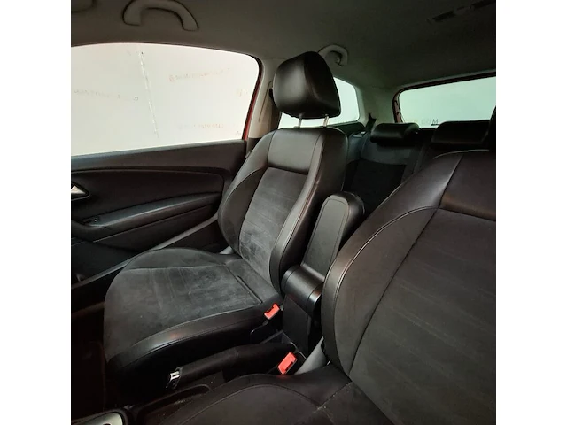 Personenauto, volkswagen, polo, 1.2 tsi highline, 2010 - afbeelding 44 van  75