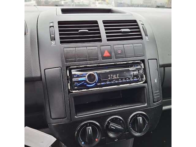 Personenauto volkswagen, polo 1.4-16v comfortline, zwart, bouwjaar 2003 - afbeelding 24 van  43