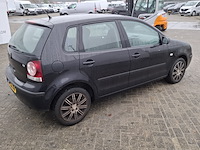 Personenauto volkswagen, polo 1.4-16v comfortline, zwart, bouwjaar 2003 - afbeelding 39 van  43