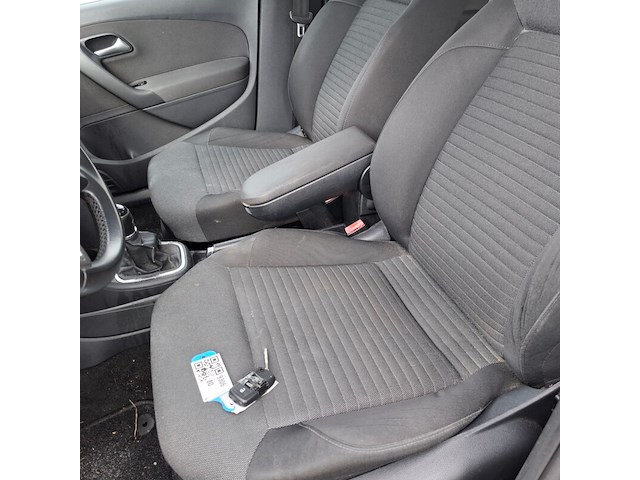 Personenauto, volkswagen, polo, 1.4-16v highline, 2014 - afbeelding 32 van  64