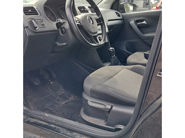 Personenauto, volkswagen, polo, 1.4 tdi bluemotion, 2015 - afbeelding 7 van  10