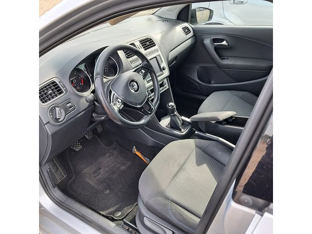 Personenauto, volkswagen, polo, 1.4 tdi bluemotion, 2015 - afbeelding 16 van  18