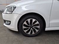 Personenauto, volkswagen, polo, 1.4 tdi bluemotion, 2015 - afbeelding 5 van  84