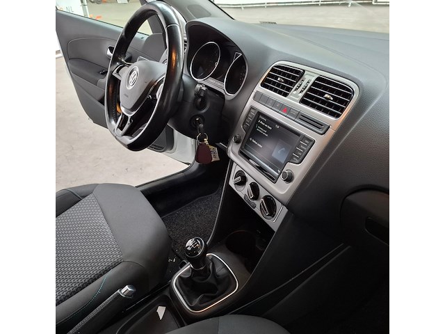 Personenauto, volkswagen, polo, 1.4 tdi bluemotion, 2015 - afbeelding 61 van  84