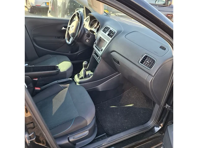 Personenauto, volkswagen, polo, 1.4 tdi bluemotion, 2015 - afbeelding 3 van  15