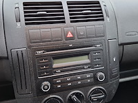 Personenauto volkswagen, polo 1.4 tdi, grijs, bouwjaar 2008 - afbeelding 22 van  46