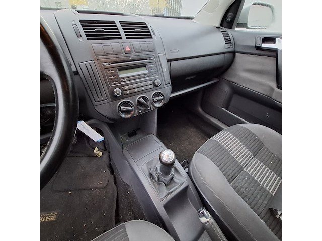 Personenauto volkswagen, polo 1.4 tdi, grijs, bouwjaar 2008 - afbeelding 25 van  46