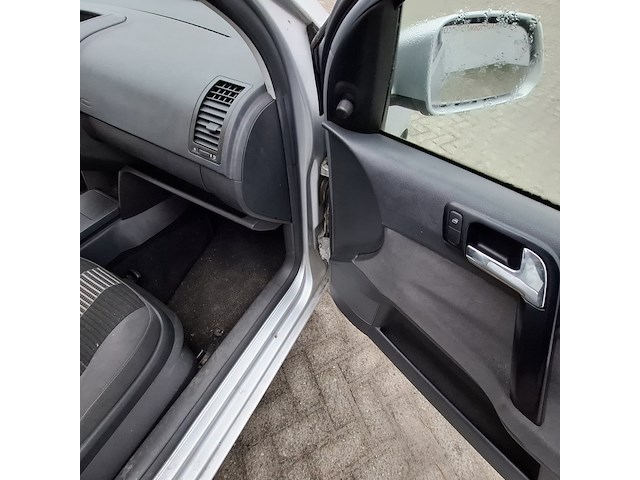 Personenauto volkswagen, polo 1.4 tdi, grijs, bouwjaar 2008 - afbeelding 33 van  46