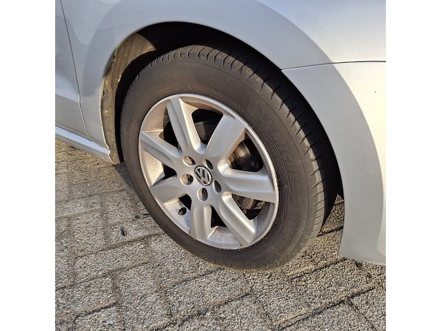 Personenauto volkswagen, polo 1.6 tdi, zilver, bouwjaar 2014 - afbeelding 5 van  49