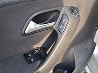 Personenauto volkswagen, polo 1.6 tdi, zilver, bouwjaar 2014 - afbeelding 20 van  49