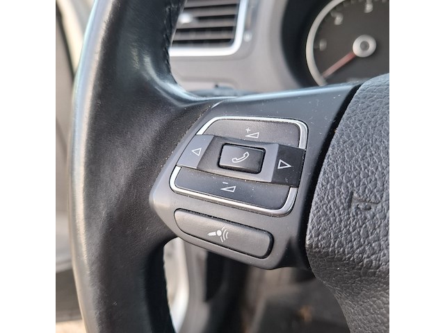 Personenauto volkswagen, polo 1.6 tdi, zilver, bouwjaar 2014 - afbeelding 24 van  49