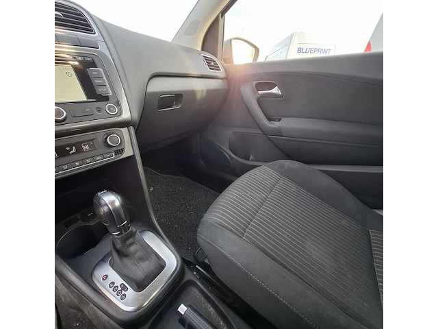 Personenauto volkswagen, polo 1.6 tdi, zilver, bouwjaar 2014 - afbeelding 35 van  49
