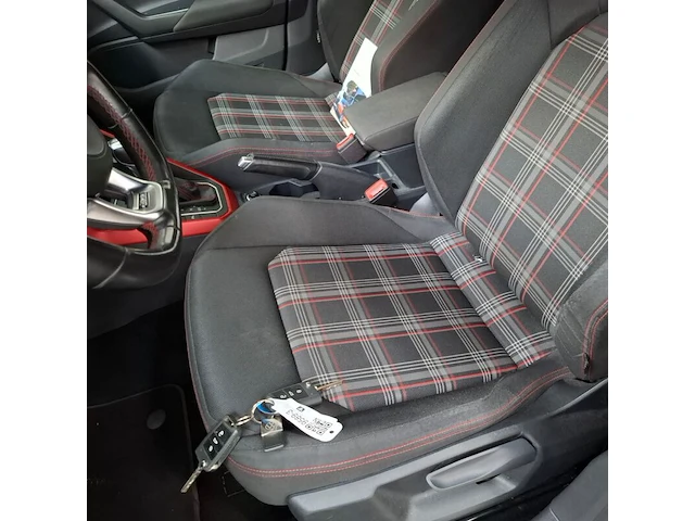 Personenauto, volkswagen, polo, 2.0 tsi gti, 2019 - afbeelding 33 van  76