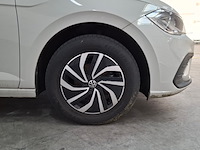 Personenauto, volkswagen, polo, 2024 - afbeelding 10 van  68