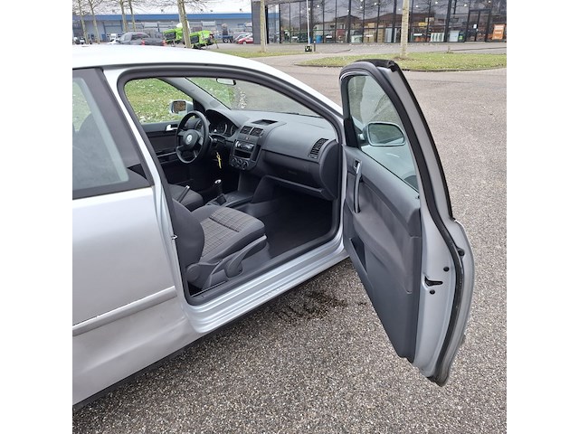 Personenauto, volkswagen, polo, grijs / chroom, 2006 - afbeelding 8 van  47