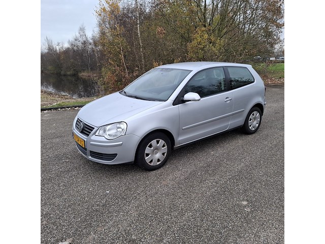 Personenauto, volkswagen, polo, grijs / chroom, 2006 - afbeelding 1 van  47