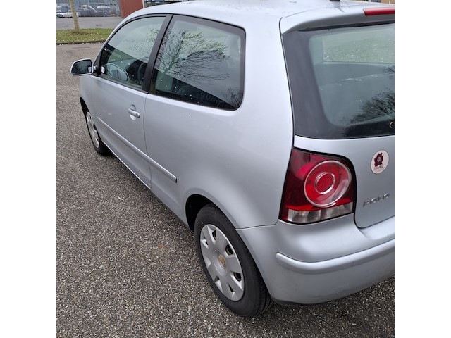 Personenauto, volkswagen, polo, grijs / chroom, 2006 - afbeelding 15 van  47