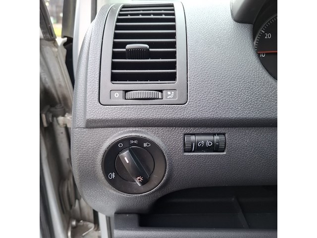 Personenauto, volkswagen, polo, grijs / chroom, 2006 - afbeelding 25 van  47