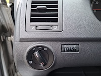 Personenauto, volkswagen, polo, grijs / chroom, 2006 - afbeelding 25 van  47