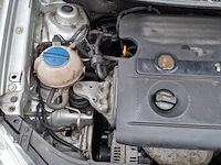 Personenauto, volkswagen, polo, grijs / chroom, 2006 - afbeelding 33 van  47