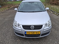 Personenauto, volkswagen, polo, grijs / chroom, 2006 - afbeelding 23 van  47