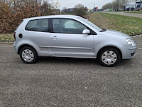 Personenauto, volkswagen, polo, grijs / chroom, 2006 - afbeelding 43 van  47