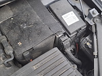 Personenauto, volkswagen, sportsvan - afbeelding 19 van  47