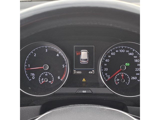 Personenauto, volkswagen, sportsvan - afbeelding 27 van  47