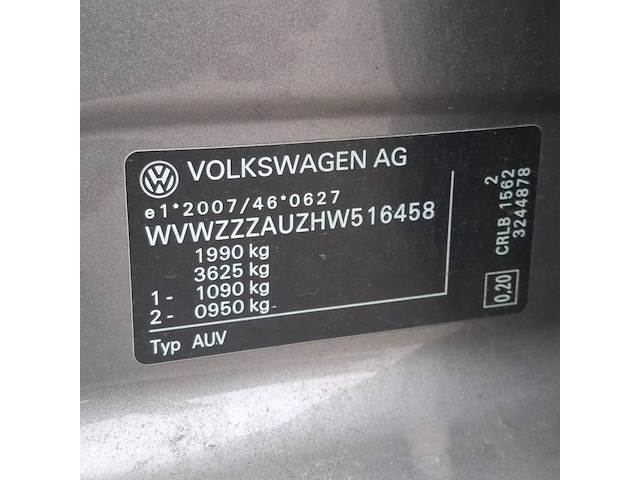 Personenauto, volkswagen, sportsvan - afbeelding 45 van  47