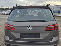 Personenauto, volkswagen, sportsvan - afbeelding 6 van  47