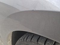 Personenauto, volkswagen, sportsvan - afbeelding 14 van  49