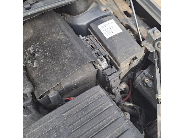 Personenauto, volkswagen, sportsvan - afbeelding 20 van  49