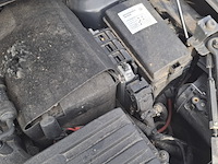 Personenauto, volkswagen, sportsvan - afbeelding 20 van  49