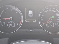 Personenauto, volkswagen, sportsvan - afbeelding 27 van  49