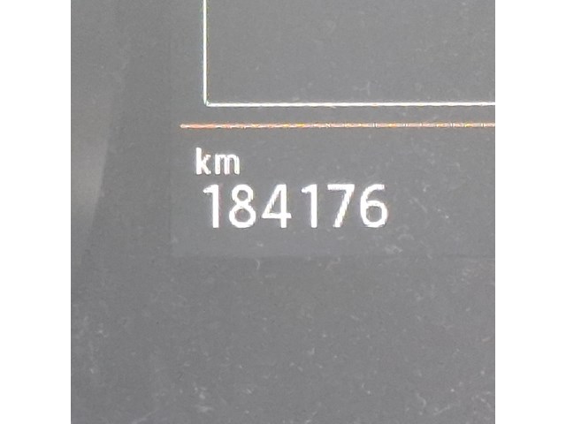 Personenauto, volkswagen, sportsvan - afbeelding 28 van  49