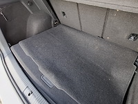 Personenauto, volkswagen, sportsvan - afbeelding 36 van  49