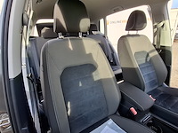 Personenauto, volkswagen, sportsvan - afbeelding 42 van  49