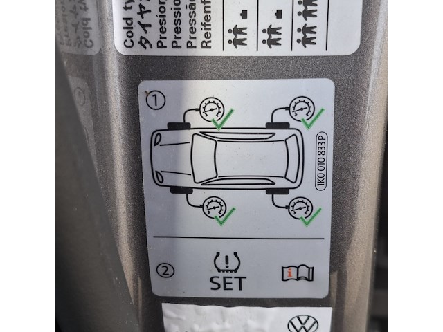 Personenauto, volkswagen, sportsvan - afbeelding 45 van  49