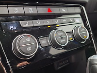 Personenauto, volkswagen, t-roc, 2.0 tsi 4motion r, 2020 - afbeelding 38 van  76