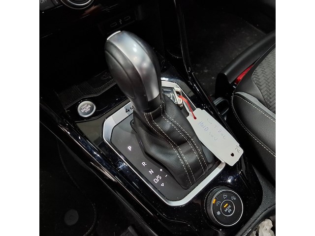 Personenauto, volkswagen, t-roc, 2.0 tsi 4motion r, 2020 - afbeelding 39 van  76