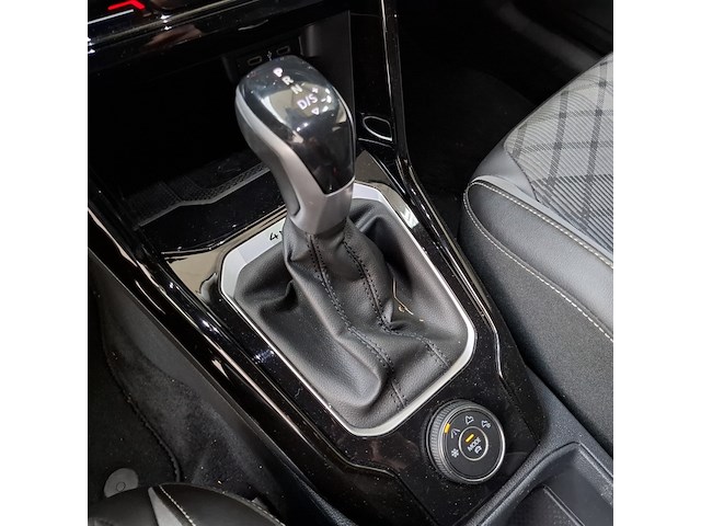 Personenauto, volkswagen, t-roc, 2.0 tsi 4motion r-line business+, 2022 - afbeelding 28 van  62