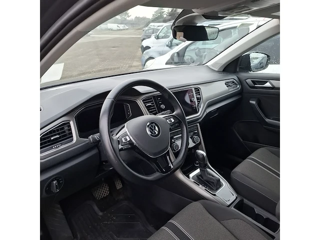 Personenauto, volkswagen, t-roc - afbeelding 12 van  18