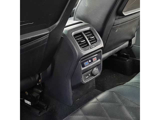 Personenauto, volkswagen, tiguan, 1.5 tsi act highline business r, 2019 - afbeelding 37 van  53