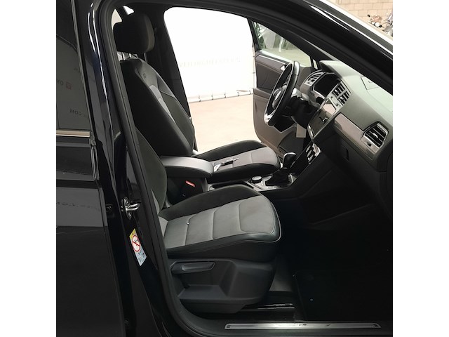Personenauto, volkswagen, tiguan allspace, 2.0 tsi 4motion highline business r 7p., 2019 - afbeelding 36 van  53
