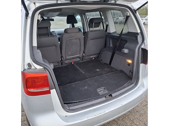 Personenauto, volkswagen, touran, 1.4 tsi highline 7p., 2013 - afbeelding 32 van  48