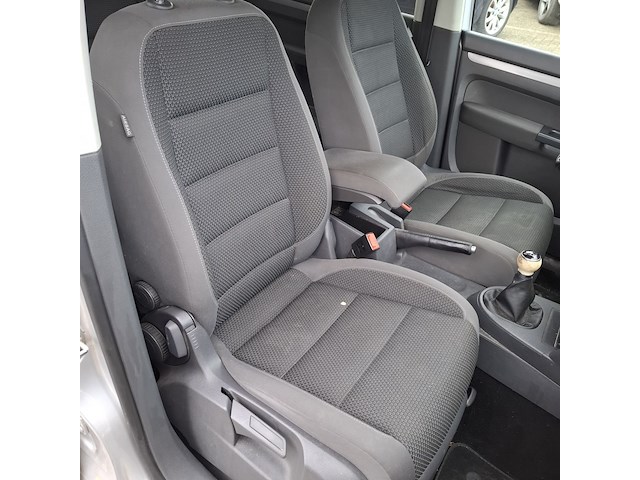 Personenauto, volkswagen, touran, 1.4 tsi highline 7p., 2013 - afbeelding 38 van  48