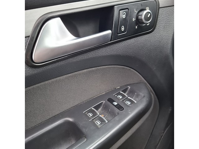 Personenauto, volkswagen, touran, 1.4 tsi highline 7p., 2013 - afbeelding 41 van  48